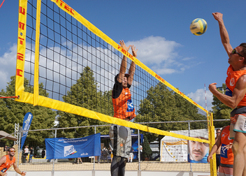 DHM Beachvolleyball: 184 Studierende im Bayreuther Sand