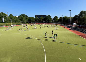 Rund 300 Studierende bei DHM Roundnet & Tischtennis in Hamburg