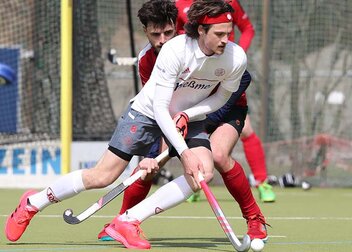 Anton Boeckel über die Duale Karriere und das Pendeln zwischen Hockeyschläger und Hörsaal: „Aufgeben war noch nie eine Option für mich!“