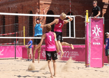 EUSA-Games 2022: Beachvolleyballer und Herren-Doppel Tischtennis ziehen ins Halbfinale ein