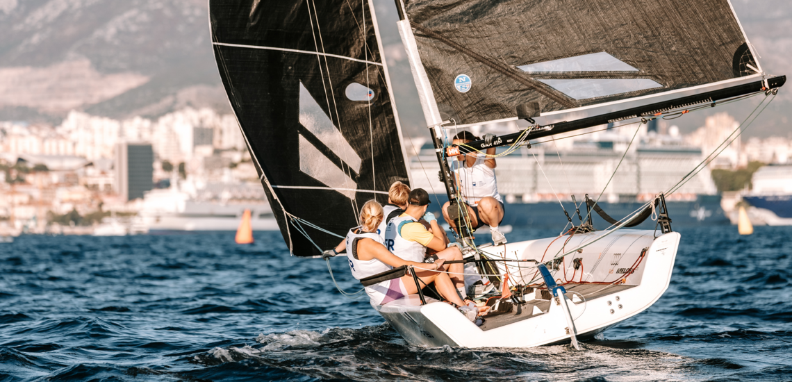 Team Studi holt Rang sechs bei WUC Segeln 2026