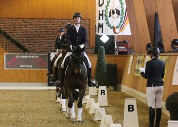 Die „DHM der knappen Entscheidungen“ - Marburg erneut Deutscher Hochschulmeister im Reiten