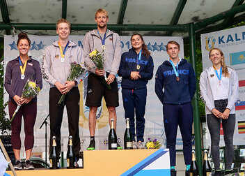 Triathlon-WM: Zwei Aktive der Studierenden-Nationalmannschaft gewinnen Silber