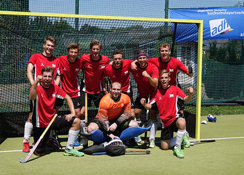 Uni Duisburg-Essen und TU Berlin gewinnen die DHM Feldhockey
