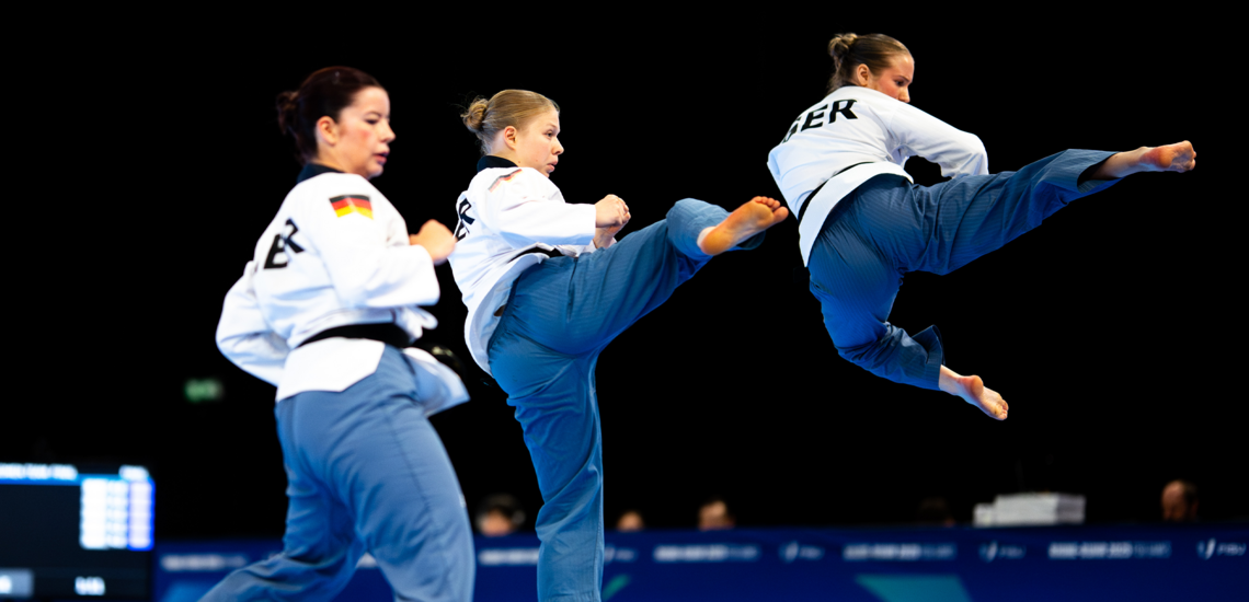 Nächstes Gold im Wasserspringen, Taekwondo Frauen jubeln über Bronze