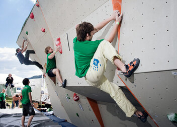 Mehr als 50 Teilnehmende bei adh-Open Bouldern