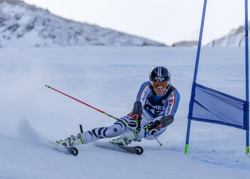 Aus dem Hörsaal auf den Hang: Skifahrer Tim Siegmund im Gespräch