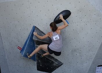 adh-Open Bouldern 2018- Gwendolyn Berger und Vincent Borutta ziehen an Favoriten vorbei