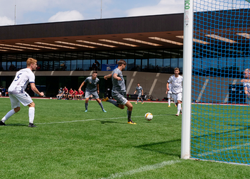 Sechs Hochschulen spielen bei der DHM Fußball 2024 um den Titel
