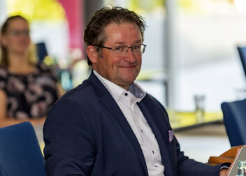 Jörg Förster tritt als Vorstandsvorsitzender des adh zurück