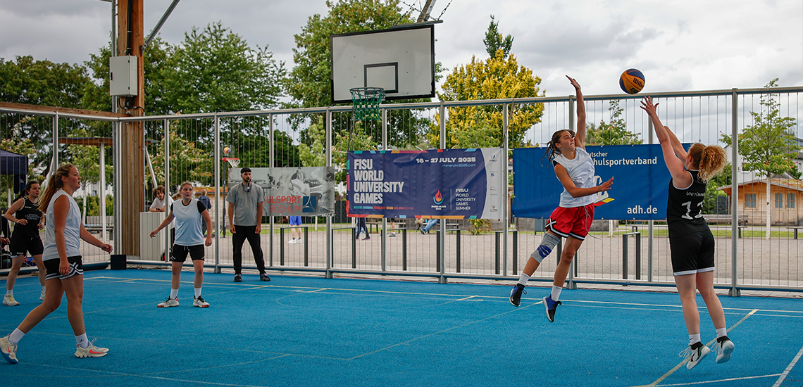 Top-Leistungen von Studierenden bei adh-Pokal Rennrad & DHM 3x3 Basketball trotzt dem Regen