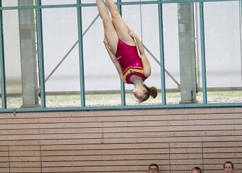 8 Trampoline, 30 Kampfgerichte und 260 Aktive bei der DHM Trampolinturnen in Stuttgart