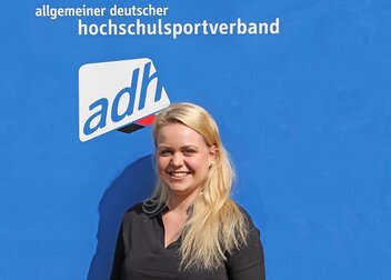 Nina Haller –Die neue Volontärin im Bereich Öffentlichkeitsarbeit