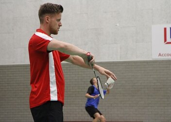 Bunt gemischtes Teilnahmefeld bei DHM Badminton (Einzel)