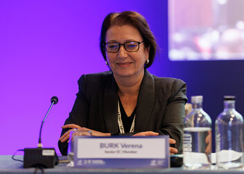 FISU-Vollversammlung: Dr. Verena Burk ist FISU-Vizepräsidentin